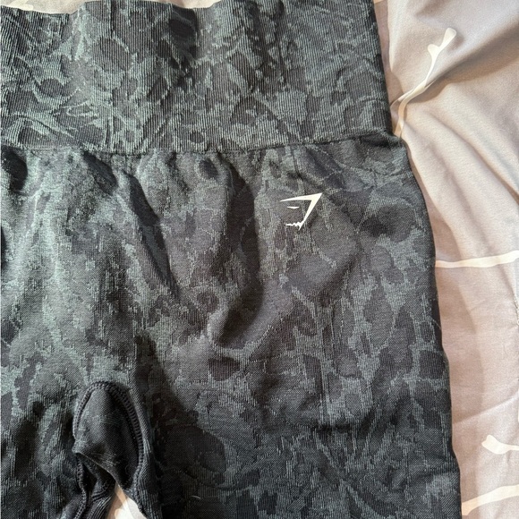 Women's adapt animal seamless shorts - Picture 3 of 5